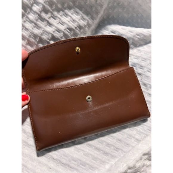 GUC GUCCI Smooth Leather Wallet with G Clasp - Picture 8 of 16